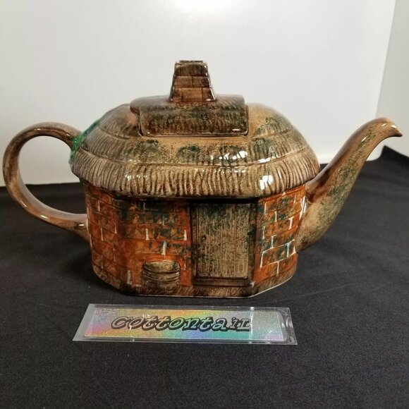 Tony Wood Cottage Teapot, Staffordshire, England - Pre-Owned Vintage - Picture 2 of 6